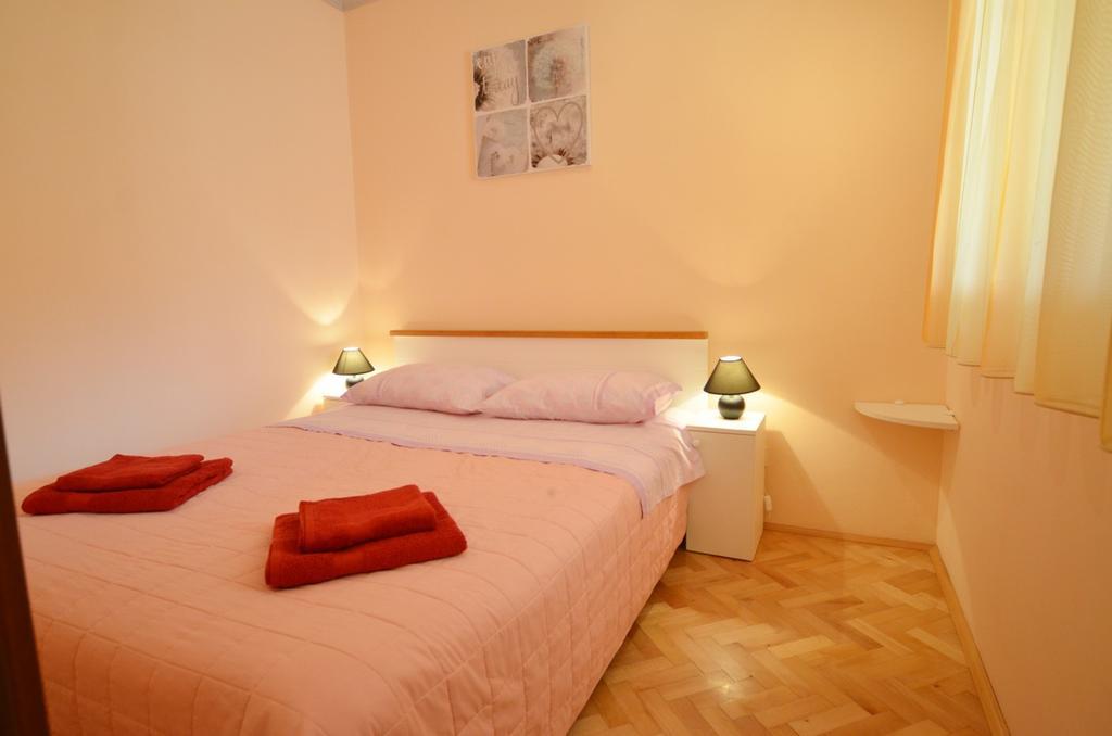 Apartments Benussi 1045 Rovigno Esterno foto