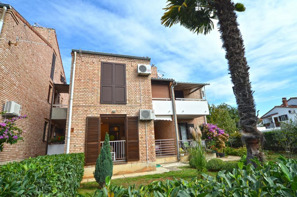 Apartments Benussi 1045 Rovigno Esterno foto