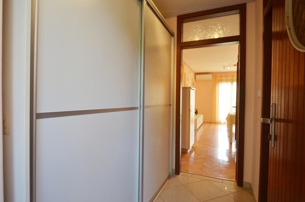 Apartments Benussi 1045 Rovigno Esterno foto