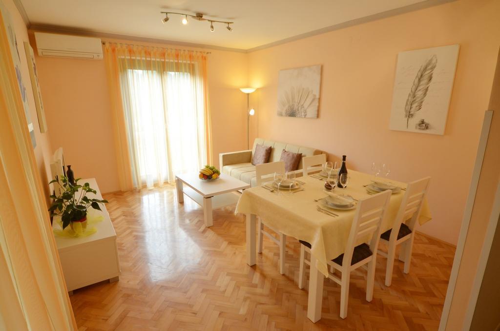Apartments Benussi 1045 Rovigno Esterno foto